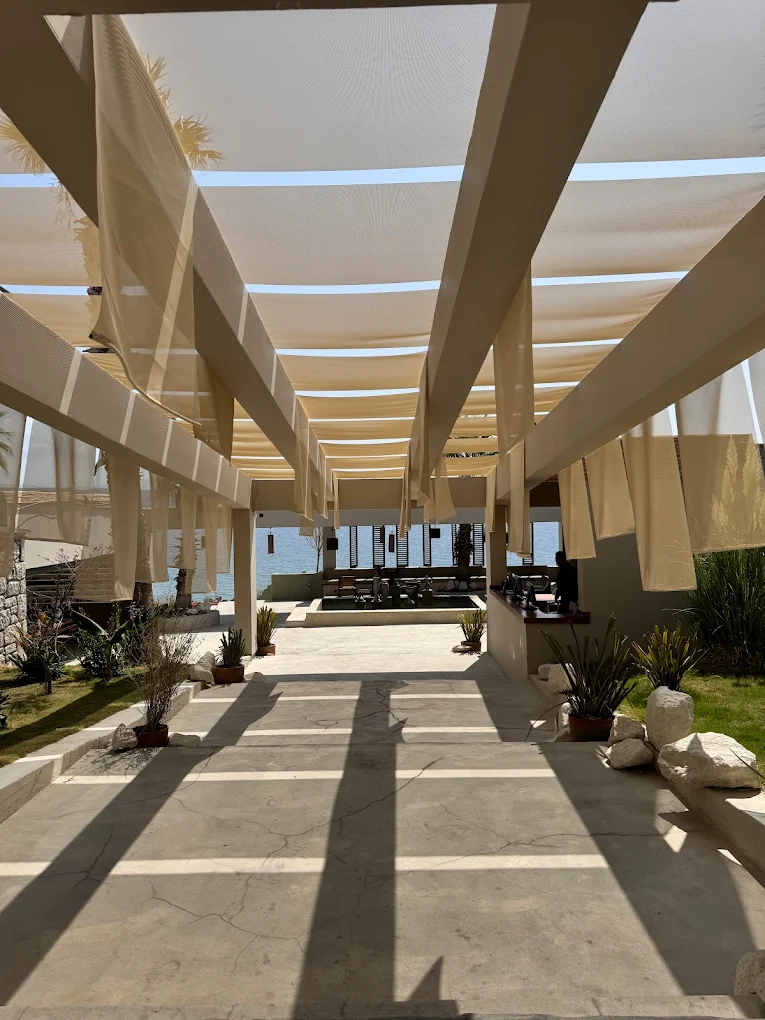 Uma Beach - Muhteşem deniz manzarası